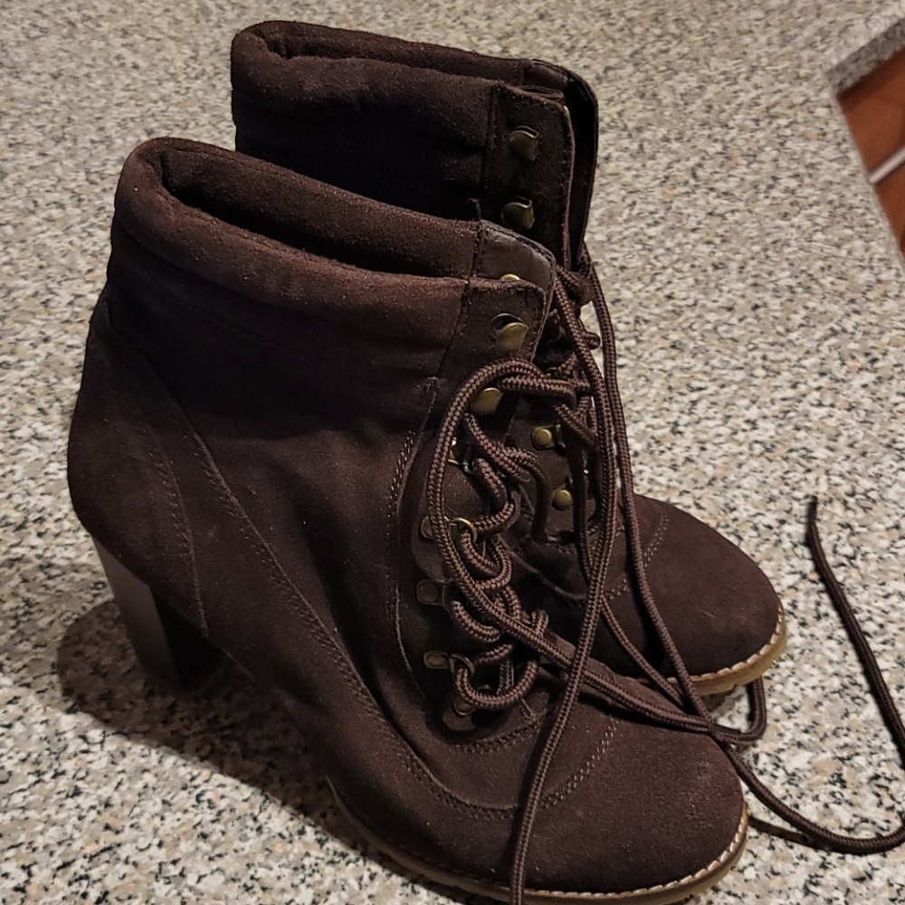 Unworn Joe Fresh Booties